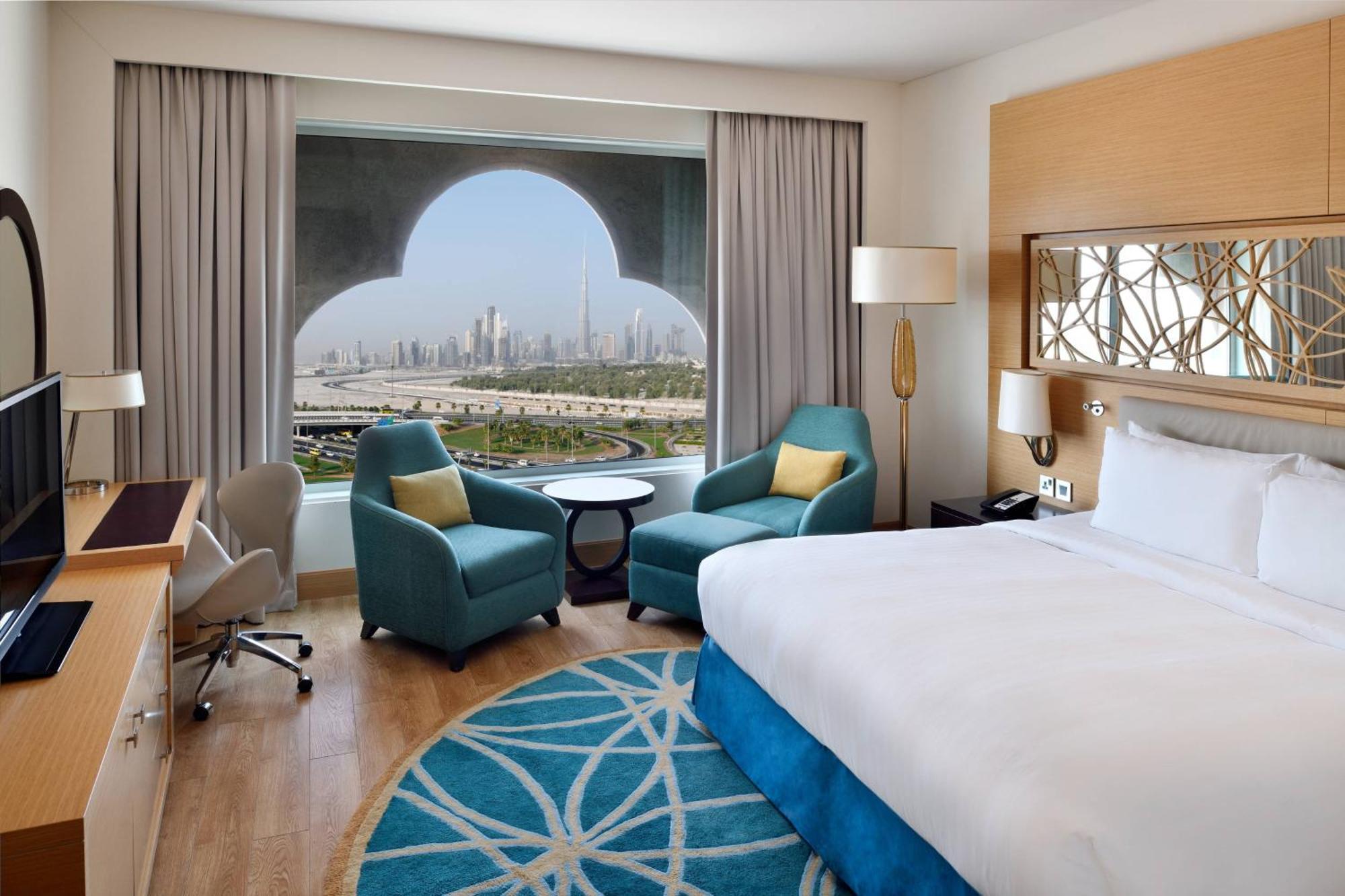 Marriott Hotel Al Jaddaf, Dubaj Pokój zdjęcie A guest room at the hotel