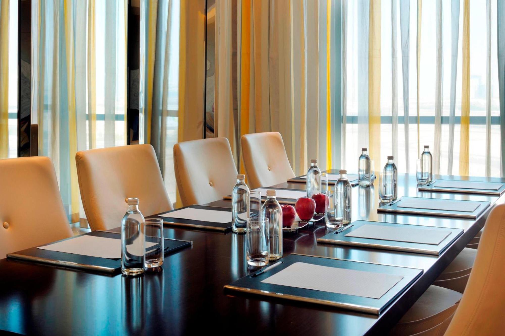 Marriott Hotel Al Jaddaf, Dubaj Zewnętrze zdjęcie Meeting room